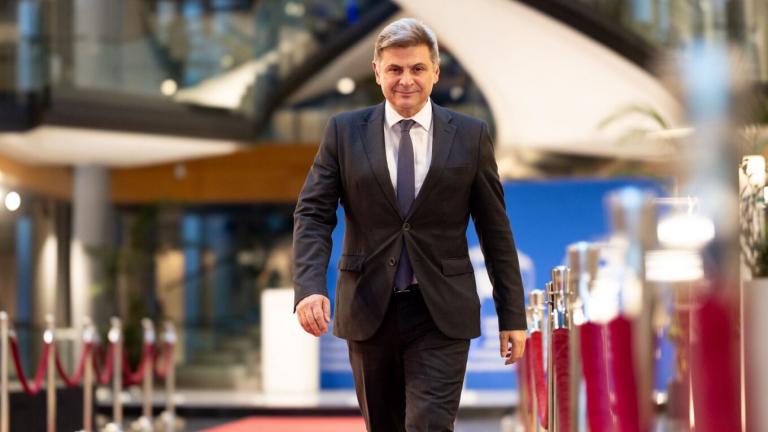 φαραντουρης