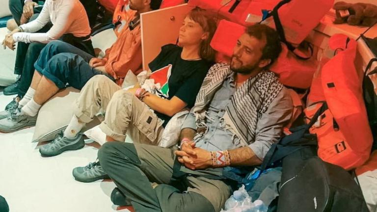 Global Sumud Flotilla: Απεργία πείνας αρχίζουν έντεκα μέλη της ελληνικής αποστολής – Στο λιμάνι Ασντόντ οι πρώτοι ακτιβιστές του στολίσκου