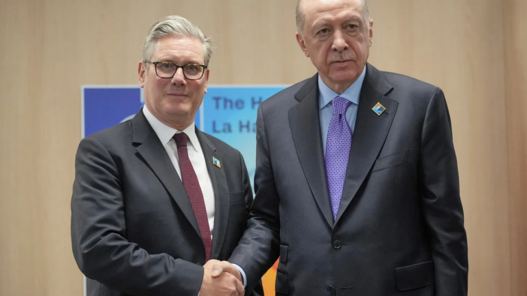 Βρετανία: Στην Τουρκία τη Δευτέρα ο Κιρ Στάρμερ, θα έχει συνάντηση με τον Ερντογάν