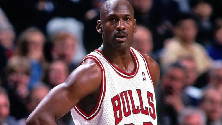 Είστε έτοιμοι: Οι καλύτερες στιγμές του «Air» Μάικλ Τζόρνταν σε 4κ (ΒΙΝΤΕΟ)