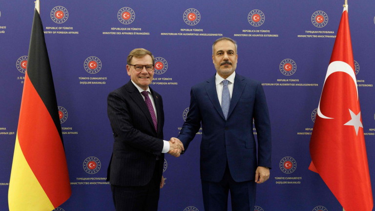 Συνάντηση Φιντάν-Βάντεφουλ: «Στρατηγικός εταίρος στο ΝΑΤΟ η Τουρκία» - Τι είπαν για SAFE και Eurofighter