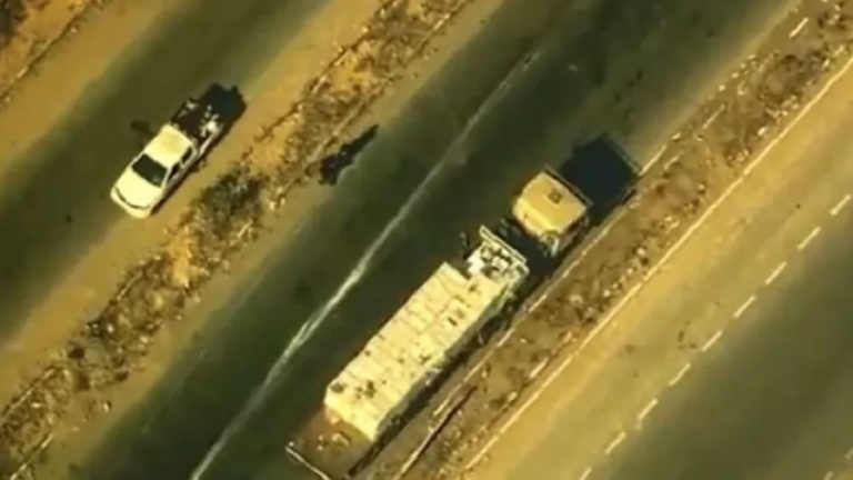 Τρομοκράτες της Χαμάς αρπάζουν τα τρόφιμα που προορίζονται για τους άμαχους στη Γάζα