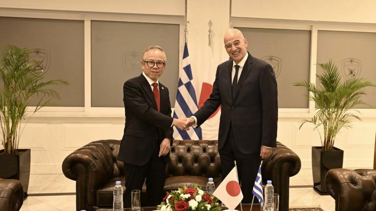 νικος δενδιας και ιαπωνας υπαμ