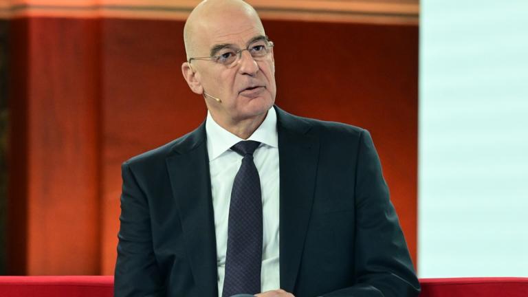 νικος δενδιας