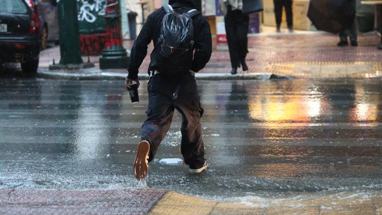 βροχερος καιρος