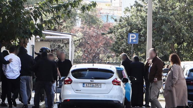 Κύκλωμα διακίνησης ναρκωτικών: Στη φυλακή η 52χρονη φερόμενη ως αρχηγός και άλλα δύο μέλη της συμμορίας – Πώς προχώρησε στις συλλήψεις η ΕΛΑΣ