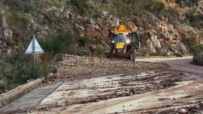 ΚΑΤΟΛΙΣΘΗΣΕΙΣ ΣΤΑ ΕΛΛΗΝΟΑΛΒΑΝΙΚΑ ΣΥΝΟΡΑ ΚΟΝΤΑ ΣΤΟΝ ΣΥΝΟΡΙΑΚΟ ΣΤΑΘΜΟ ΜΑΥΡΟΜΑΤΙΟΥ