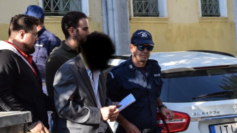 καθηγητης τει σερρες