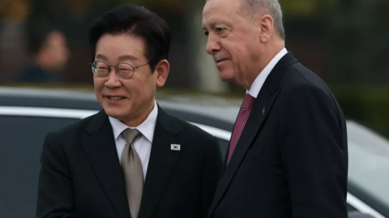 Τουρκία και Νότια Κορέα υπέγραψαν μνημόνιο συνεργασίας στην πυρηνική ενέργεια