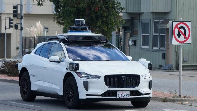 ΗΠΑ: Τα ρομποτικά ταξί της Waymo βγαίνουν στους αυτοκινητοδρόμους 