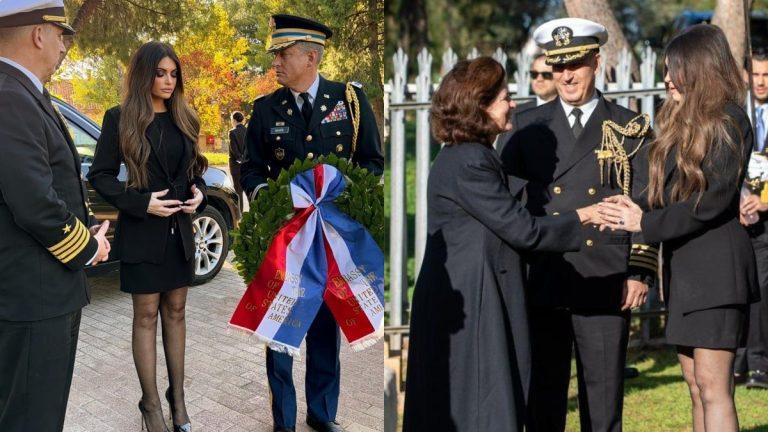 Κίμπερλι Γκίλφοϊλ: Κατέθεσε στεφάνι στο μνημείο πεσόντων των δύο Παγκοσμίων Πολέμων