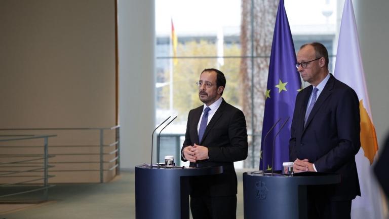 Χριστοδουλίδης και μερτς