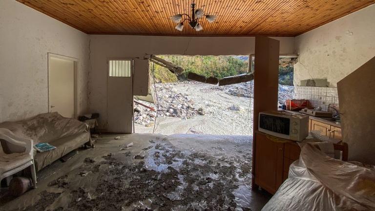 Κακοκαιρία: Μετρούν πληγές σε Τζουμέρκα και Κέρκυρα – Προσπάθειες για αποκατάσταση των ζημιών