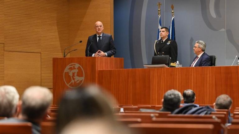 Ν. Δένδιας στο ΕΒΕΑ: Αύριο στο ΚΥΣΕΑ θα εισηγηθώ την αγορά συστημάτων πυραυλικού πυροβολικού