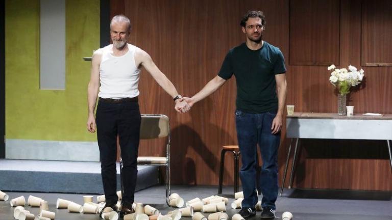 Λαμπερή πρεμιέρα για την παράσταση «Το 5ο Βήμα» στο Θέατρο Μικρό Χορν με χορηγό τον ΟΠΑΠ