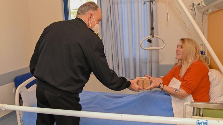 Α/ΓΕΝ Αντιναύαρχος Κατάρας ΠΝ: Επίσκεψη στο Ναυτικό Νοσοκομείο Αθηνών για ανταλλαγή ευχών με το προσωπικό 