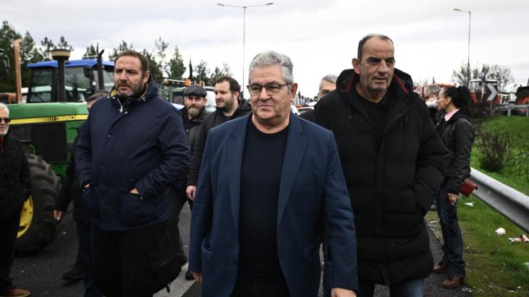 Κουτσούμπας στη Νίκαια: «Στηρίζουμε τον δίκαιο αγώνα των αγροτών σε όλη την Ελλάδα»