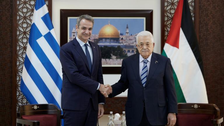 Συνάντηση Μητσοτάκη-Αμπάς στη Ραμάλα: Στήριξη στη λύση των δύο κρατών και ανθρωπιστική βοήθεια στη Γάζα