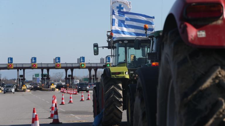 Αγροτικές κινητοποιήσεις: Επανέρχονται τα μπλόκα, κλείνουν παράδρομοι — Στο επίκεντρο Νίκαια και Μάλγαρα