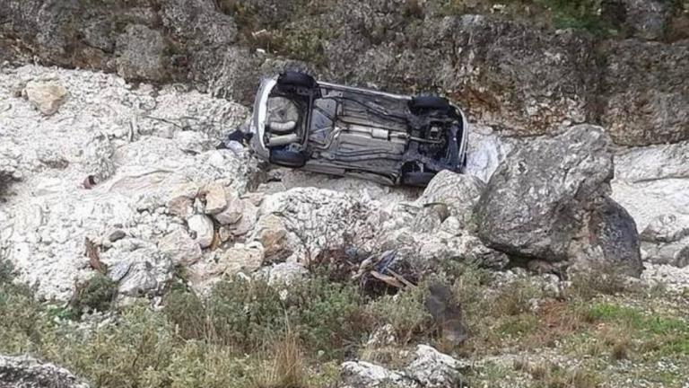 γκρεμος οχημα