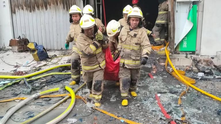 τζακαρτα φωτια