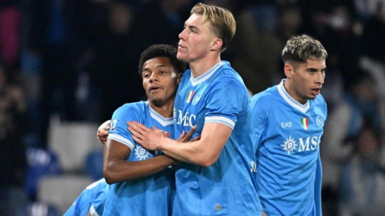 Serie A: Σούπερ Χόιλουντ και κορυφή για Νάπολι