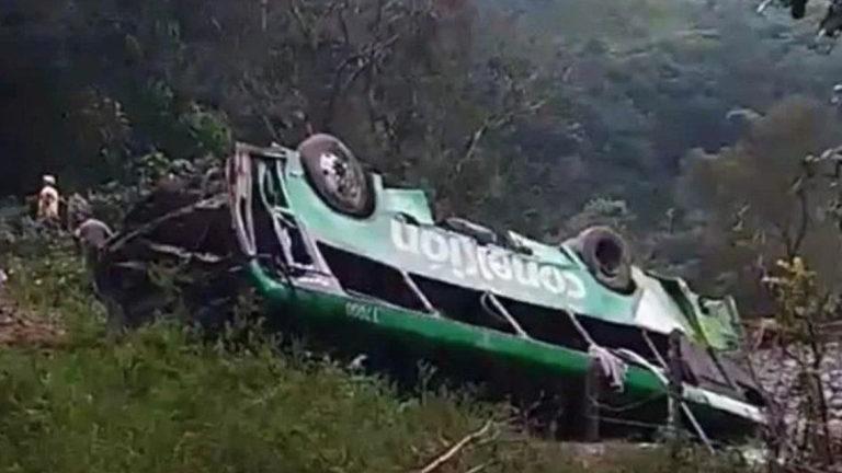 Μεξικό: Τουλάχιστον δέκα νεκροί και 32 τραυματίες σε ανατροπή λεωφορείου