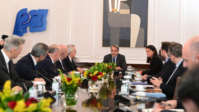 μητσοτακης και κοινωνικοι εταιροι