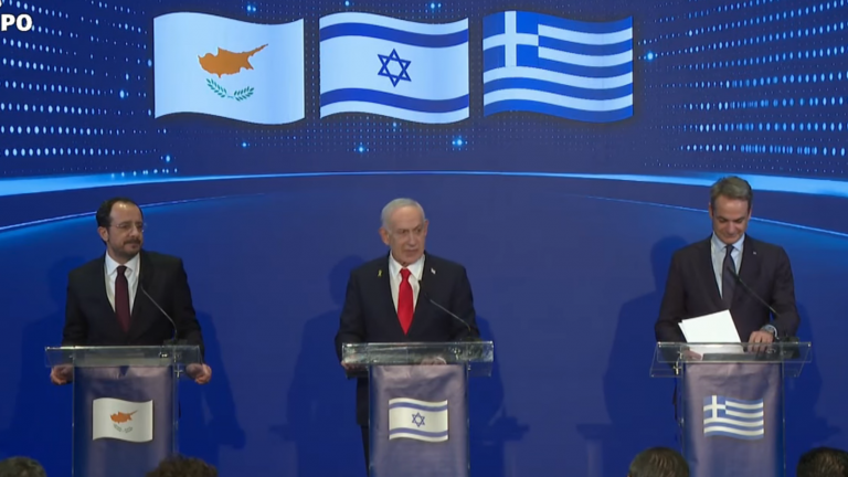 Αιχμές Νετανιάχου για την Άγκυρα κατά την Τριμερή: «Ούτε να το σκέφτεστε» ότι θα επαναφέρετε αυτοκρατορίες