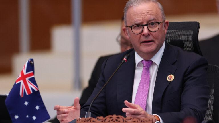 Άντονι Αλμπανέζι