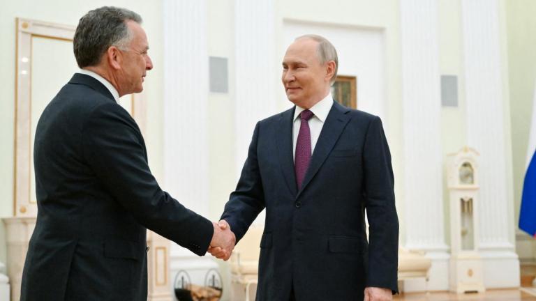 Ουκρανικό: Νέες κρίσιμες επαφές ΗΠΑ – Ρωσίας στη Μόσχα με φόντο τη «δύσκολη» εξίσωση για το εδαφικό