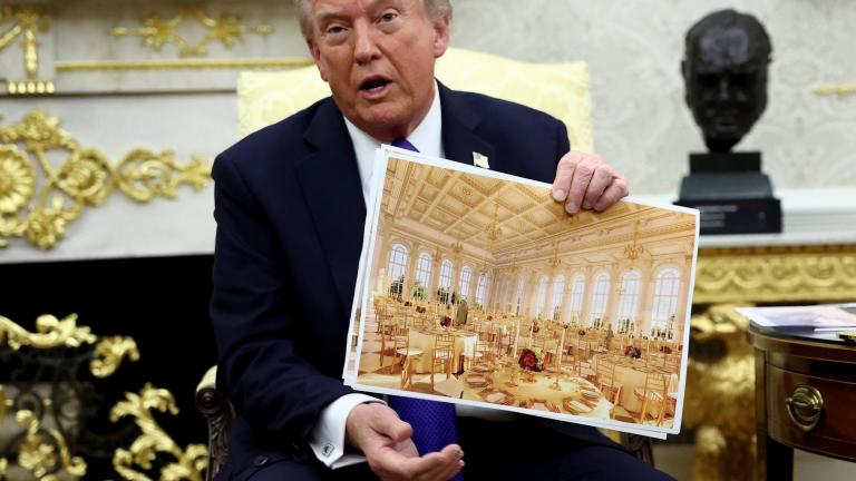 τραμπ αιθουσα χωρου