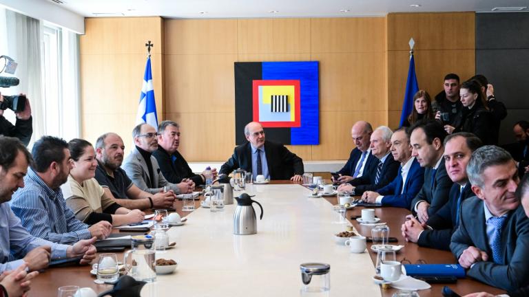 Ολοκληρώθηκε η συνάντηση κυβερνητικών στελεχών με εκπροσώπους των αγροκτηνοτρόφων - Τι ανακοινώθηκε