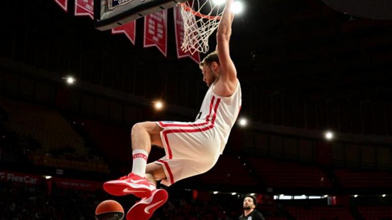 Σε εξαιρετικό φεγγάρι βρίσκεται ο Ολυμπιακός και αυτό ακριβώς το μομέντουμ θέλει να εκμεταλλευτεί στην επερχόμενη αναμέτρηση με τη Μακάμπι Τελ Αβίβ.  Οι «ερυθρόλευκοι» θα υποδεχθούν τους Ισραηλινούς στο ΣΕΦ, στο πλαίσιο της 23ης αγωνιστικής της Ευρωλίγκας (19:15, Nova Sports 4, bwinΣΠΟΡ FM 94,6).   Η ομάδα του Γιώργου Μπαρτζώκα θέλει να χτίσει πάνω στις εξαιρετικές εμφανίσεις των τελευταίων εβδομάδων, μετρώντας εννέα νίκες στα δέκα πιο πρόσφατα παιχνίδια της, με μοναδική αρνητική παρένθεση την ήττα στην Πόλ