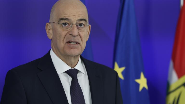 νικος δενδιας