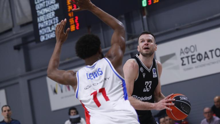 Σε ένα πραγματικό «θρίλερ», ο ΠΑΟΚ νίκησε τον Πανιώνιο 70-67 στη Γλυφάδα για τη 15η αγωνιστική της Stoiximan GBL κι ανέβηκε ξανά στην πρώτη τριάδα
