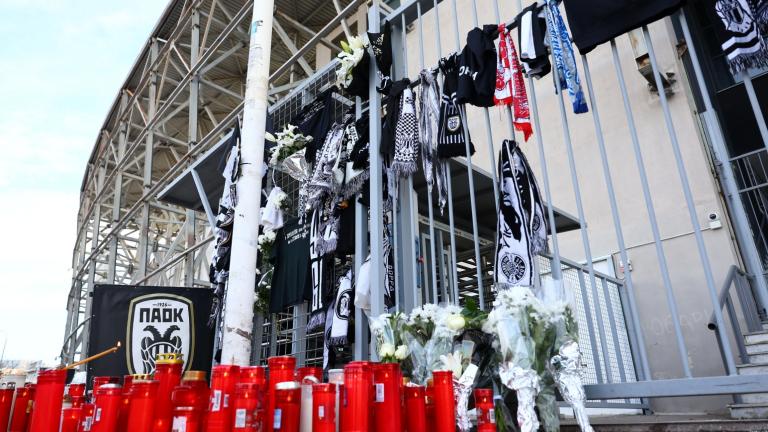 Mε ειδική πτήση της Πολεμικής Αεροπορίας επαναπατρίζονται σήμερα οι επτά σοροί των οπαδών του ΠΑΟΚ