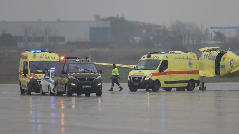 Έφτασαν στην Θεσσαλονίκη οι 2 τραυματίες οπαδοί του ΠΑΟΚ — Το απόγευμα ο επαναπατρισμός των 7 σορών