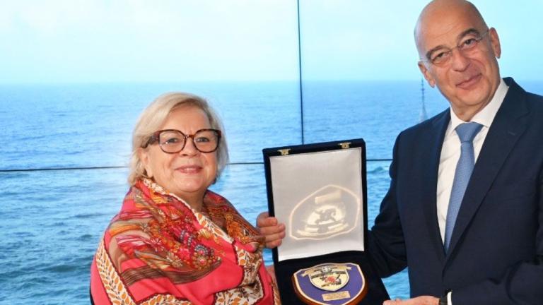 Ν. Δένδιας: Συνάντηση με τη Γαλλίδα ομόλογό του Κατρίν Βοτρέν επί της φρεγάτας «ΚΙΜΩΝ» στο Ναύσταθμο Σαλαμίνος