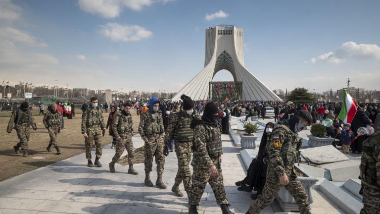 φρουροι της επαναστασης
