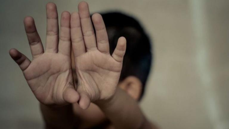 κακοποιηση παιδιων