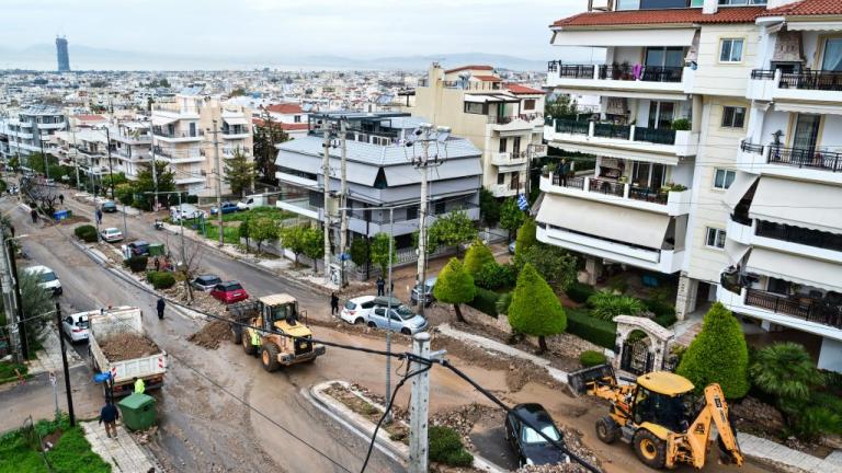 Γιατί πνίγηκε η Άνω Γλυφάδα: Οι τρεις παράγοντες που οδήγησαν στη φονική καταστροφή