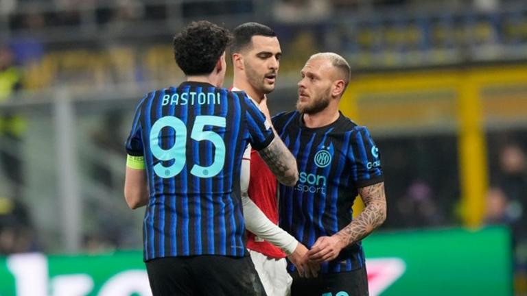 Η Mάντσεστερ Γιουνάιτεντ κερδίζει, ο Κάρικ προβληματίζει