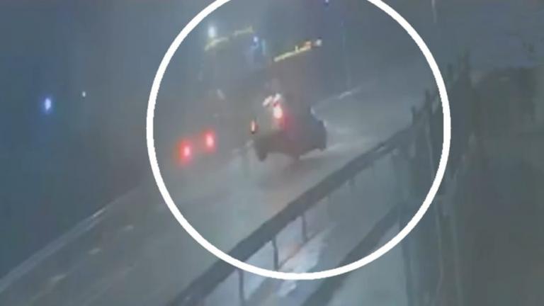 παρασυρση αυτοκινητου απο ανεμοστροβιλου