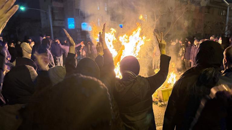 Ιράν: Πάνω από 5.000 νεκροί από το ξεκίνημα των διαδηλώσεων, σύμφωνα με τη HRANA