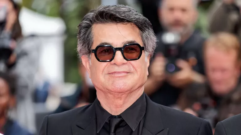 Τζαφάρ Παναχί: «Απροστάτευτος ο ιρανικός λαός – χρειάζεται διεθνή στήριξη»