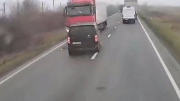 Ρουμανία: «Μπλόκαρε το τιμόνι κατά την προσπέραση» — Τι είπε τραυματίας οπαδός του ΠΑΟΚ