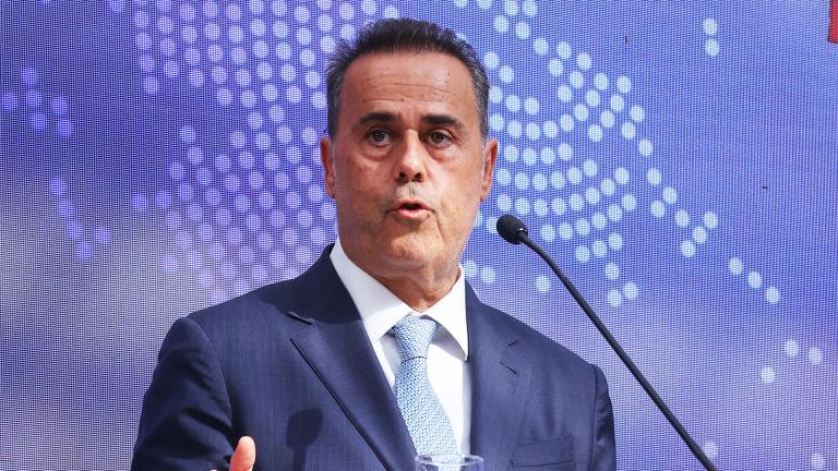 παπασταυρου 