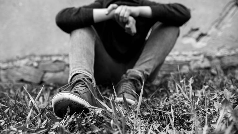 βια ανηλικων