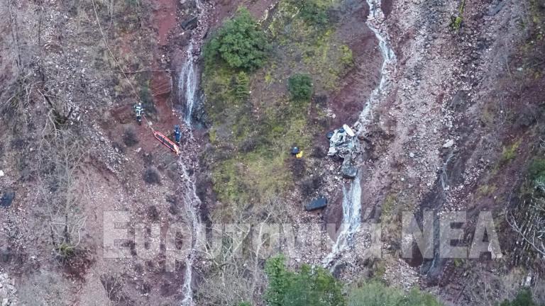 Καρπενήσι: Θρίλερ με την ακέφαλη σορό σε όχημα που κατέπεσε σε γκρεμό 300 μέτρων